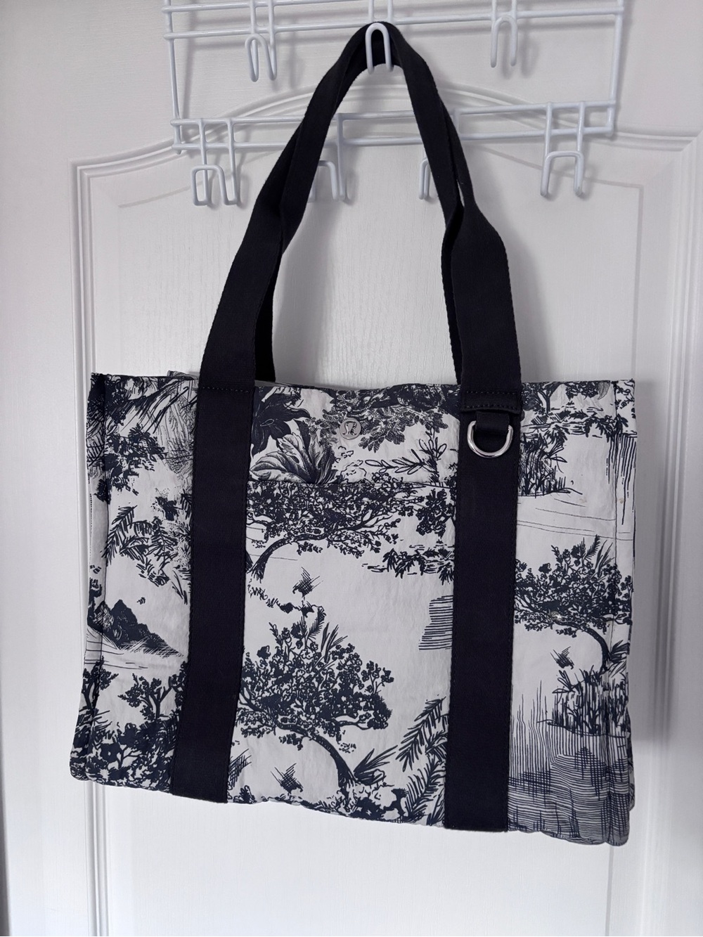 lululemon Boxy Tote Bag 10L Print Sketch Toile Turtledove Navy Obsidian